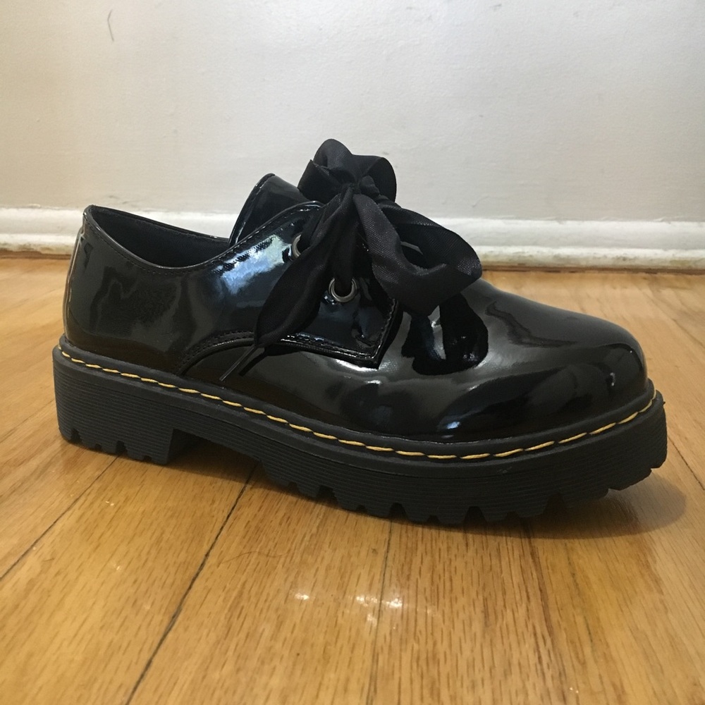♦️SOLD♦️From Japan Ribbon Lace Vinyl PVC Oxfords - Picture 3 of 6